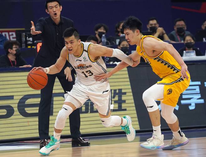 CBA 季后赛半决赛 G3 战：广厦横扫辽宁，强势晋级总决赛复仇成功