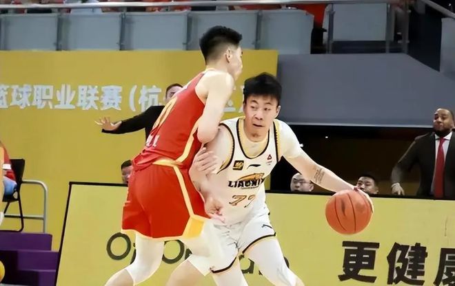 张镇麟成辽宁出局罪人？带伤作战短板尽显致辽篮被广厦横扫