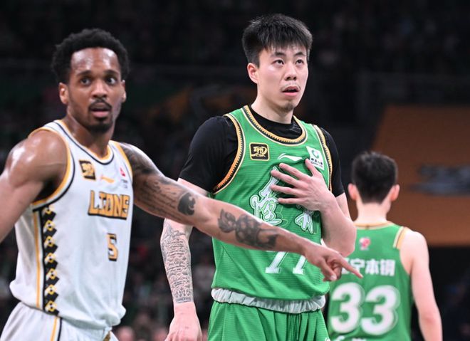 张镇麟成辽宁出局罪人？带伤作战短板尽显致辽篮被广厦横扫