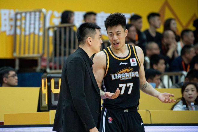 张镇麟成辽宁出局罪人？带伤作战短板尽显致辽篮被广厦横扫