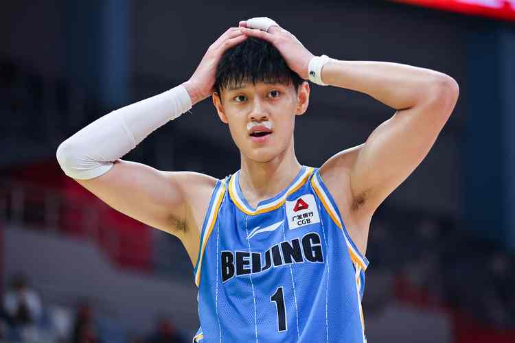 CBA 季后赛半决赛 G2：山西 0-2 落后，曾凡博受伤引争议，山西省篮协回应遭质疑