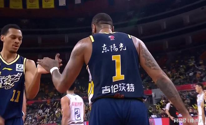 CBA 季后赛半决赛 G3：广厦横扫辽宁晋级，辽粤争霸时代落幕