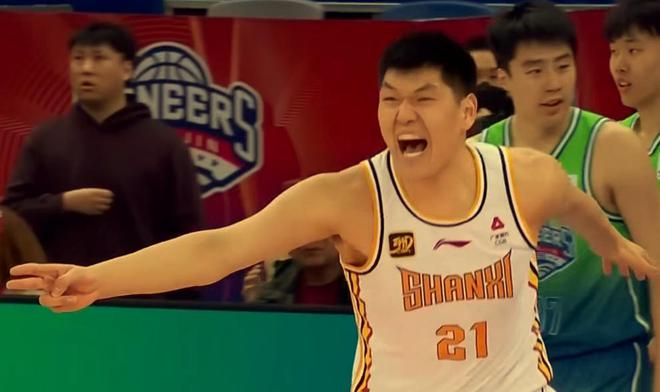 周琦8+6小郭艾伦0分打回原形，北京首钢领先山西1分