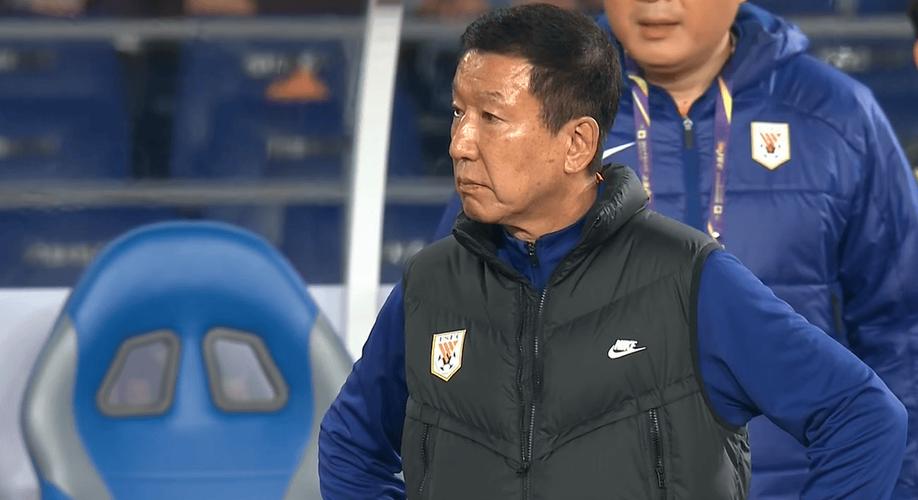 5月2日中超齐鲁大战1比1平，崔康熙赛后尴尬，解约金曝光