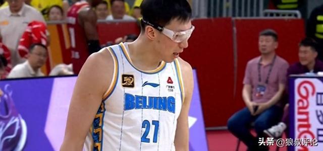 北京男篮3-0横扫山西会师CBA总决赛，周琦谈眼伤及赛场表现