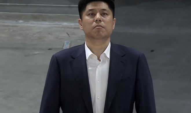 CBA季后赛半决赛：山西出局，广东辽宁争抢超级外援，比赛转折惊人