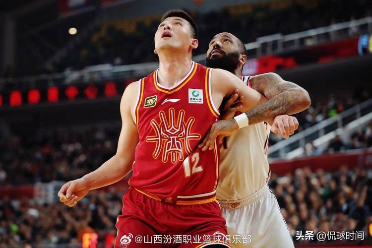 CBA季后赛半决赛：山西出局，广东辽宁争抢超级外援，比赛转折惊人