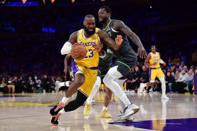 5月3日NBA季后赛：湖人首轮1-4被森林狼淘汰，詹姆斯受伤