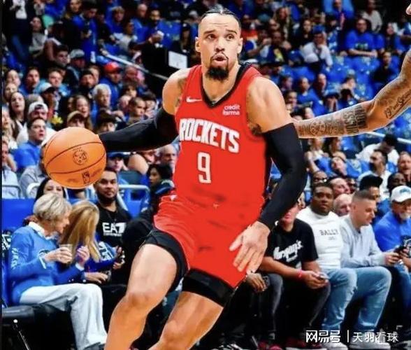 NBA季后赛：金州勇士胜休斯顿火箭，狄龙-布鲁克斯表现欠佳