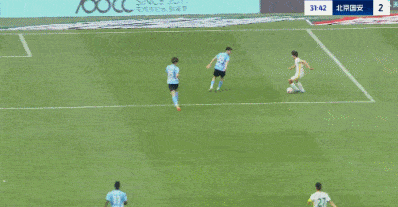 中超第11轮焦点战：北京国安客场2-0胜大连英博 豪取4连胜