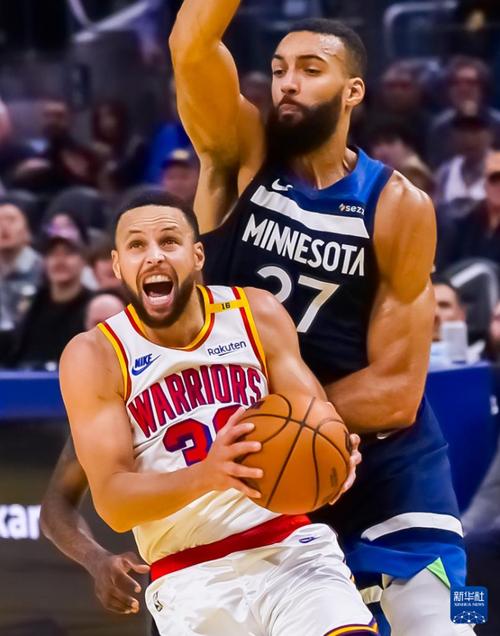 NBA 季后赛首轮奇迹不断，西部半决赛勇士与森林狼对决看点十足