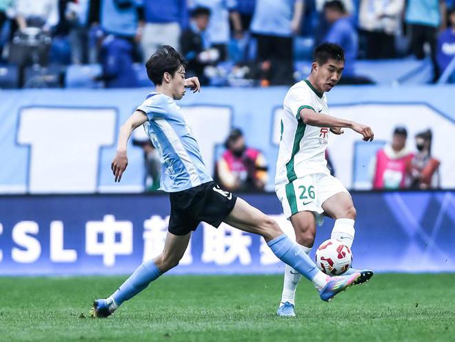 大连英博主场0-2负于北京国安，球员感慨与实力差距尽显