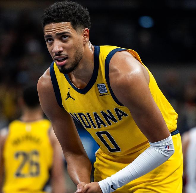 5月7日NBA季后赛次轮：步行者击败骑士 大比分2-0领先