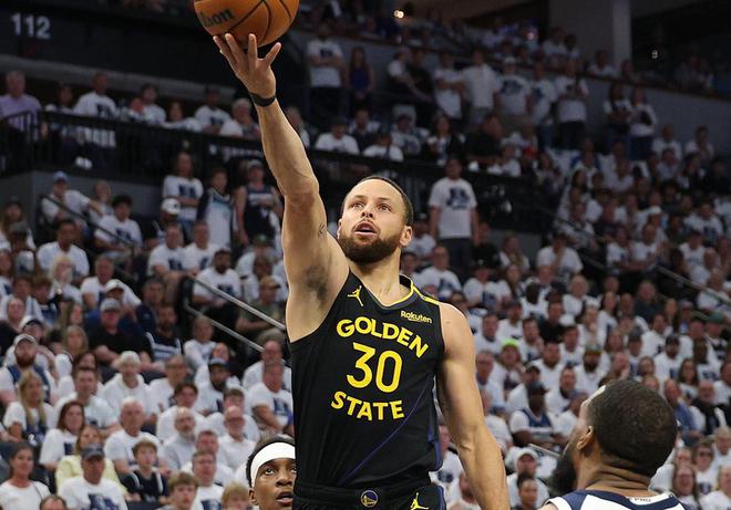 5月7日NBA季后赛西部半决赛G1：勇士与森林狼激战，体能成勇士考验