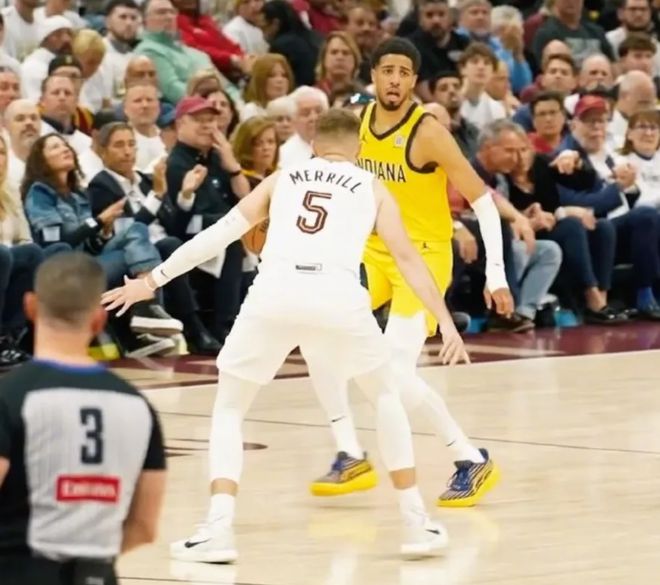 NBA 季后赛：骑士队主力伤停多实力受损，米切尔砍 48 分难挽局势