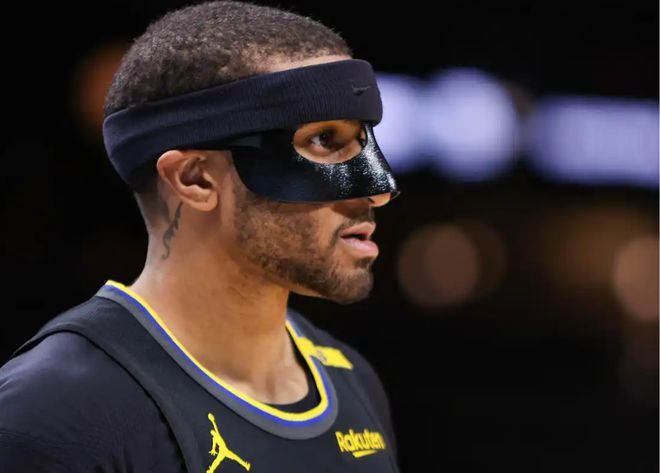 NBA季后赛G1：勇士客场胜森林狼，巴特勒希尔德格林发挥出色
