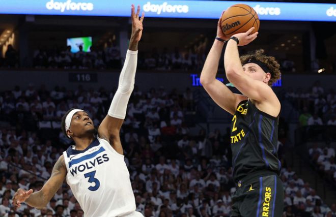 NBA西部半决赛G1：金州勇士以下克上，波杰姆斯基表现一般