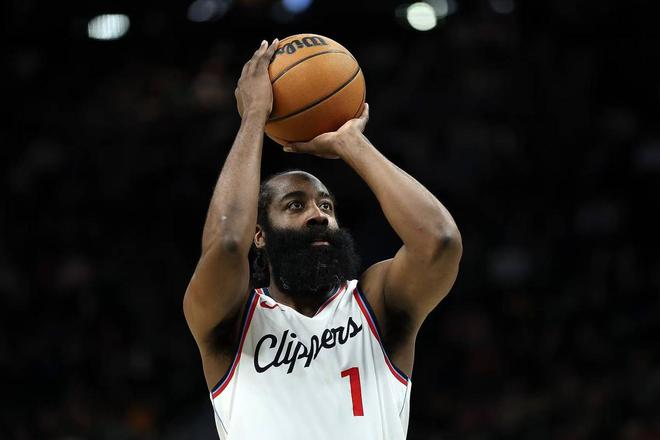NBA 季后赛首轮结束，三分重要性上升，400 记三分季后赛球员仅 4 人