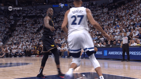 NBA季后赛第二轮：勇士下克上胜森林狼，湖人球迷陷入自我怀疑