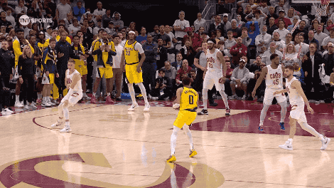 NBA季后赛第二轮：勇士下克上胜森林狼，湖人球迷陷入自我怀疑
