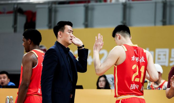 CBA 总决赛 G1：广厦男篮领先被逆转 0-1 落后，曾凡博赛季报销成变数