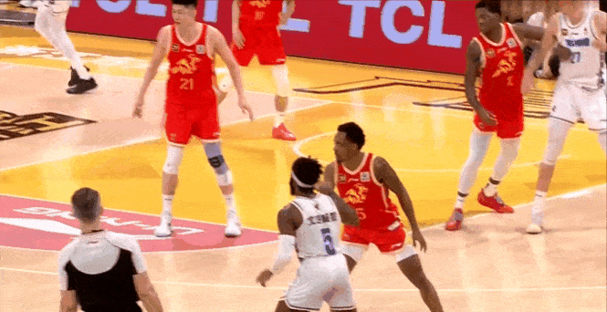 2024-2025 CBA 总决赛 G1 打响，浙江广厦男篮对阵北京北控男篮