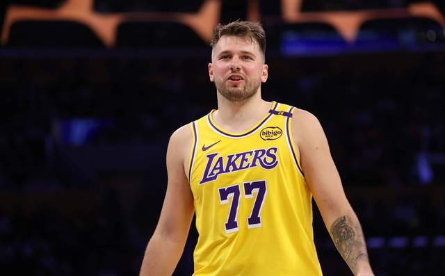 NBA季后赛次轮形势及令人失望球队盘点，雷霆表现引关注