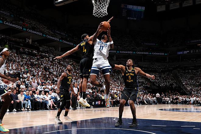 NBA西部半决赛G1：勇士以下克上，森林狼纳兹-里德表现亮眼