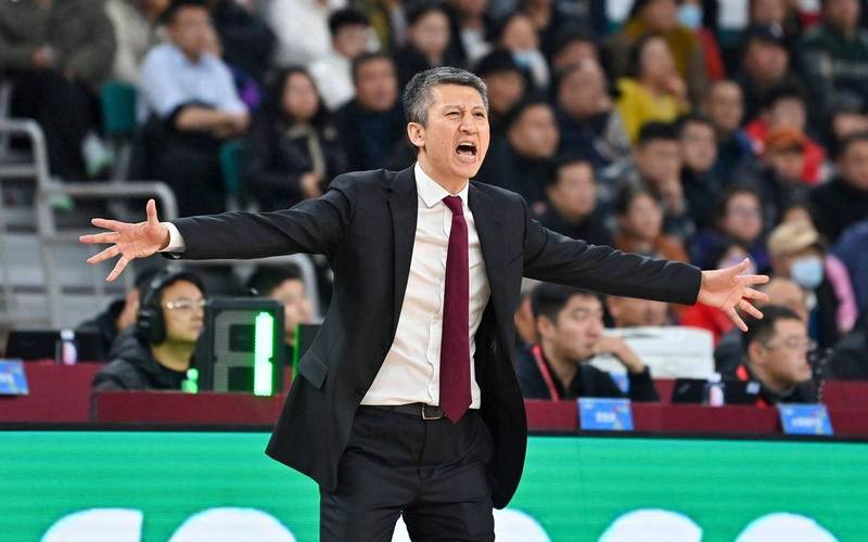 总决赛首战广厦落败布朗表现差 郭士强曾有意归化他