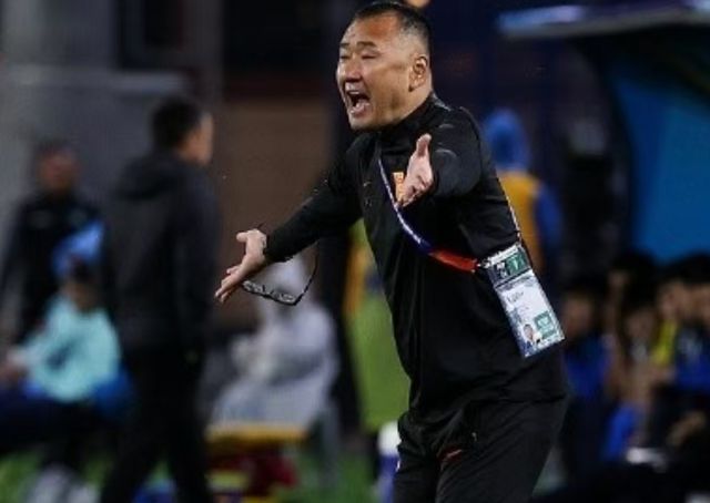 上村健一接受采访后更多执教故事曝光，看完3个细节令人感慨