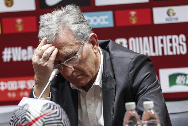备战6月世预赛，国足主帅伊万科维奇考察潜在国脚，两后腰新人有望入选