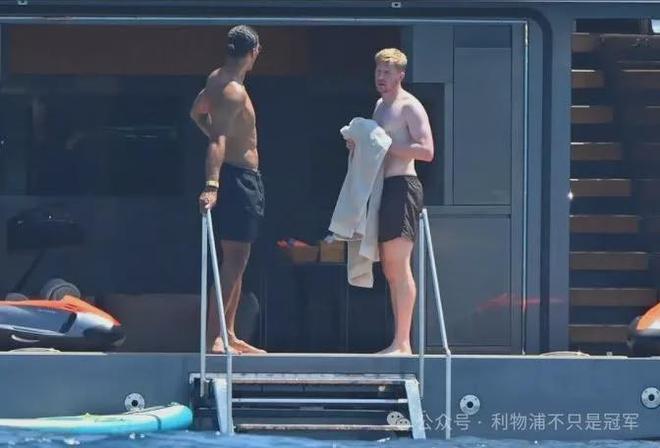 那不勒斯欲签德布劳内，利物浦也有动作，真相究竟如何？