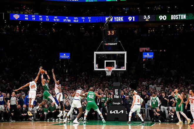 NBA半决赛尼克斯VS凯尔特人G2：凯尔特人欲扳平 全场回顾精彩不断