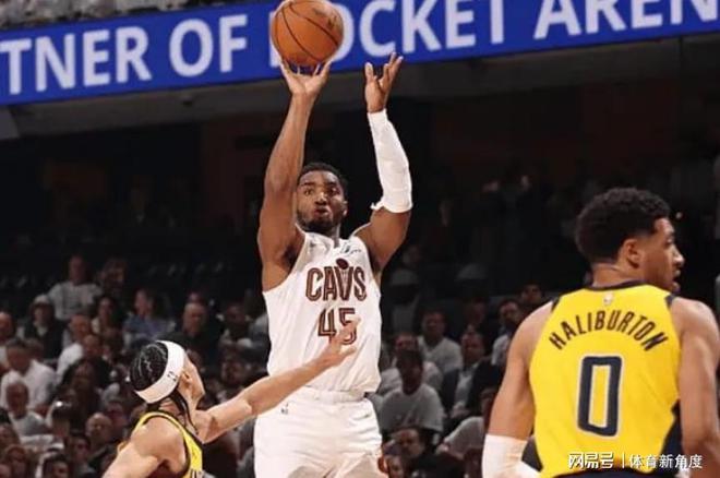 NBA季后赛首轮湖人火箭逆袭，次轮以下克上夺冠热门纷纷落马