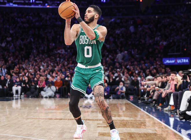 NBA季后赛东部半决赛：凯尔特人主场遭尼克斯惊天逆转