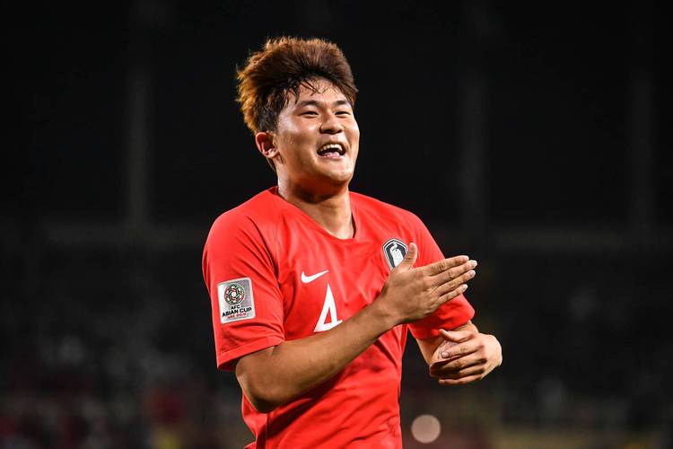 5月8日足球媒体报道：金玟哉或因美国入境政策无缘FIFA俱乐部世界杯