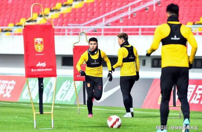 U23亚洲杯分组揭晓，国足分组形势利弊分析及出线策略探讨