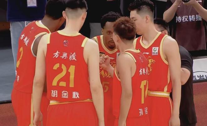 CBA 季后赛总决赛 G1 广厦输球关键：未研奥莫特与孙铭徽开火权乱