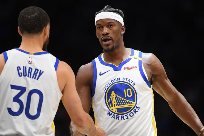 2025年NBA季后赛第二轮激战正酣，勇士队因库里受伤存隐忧