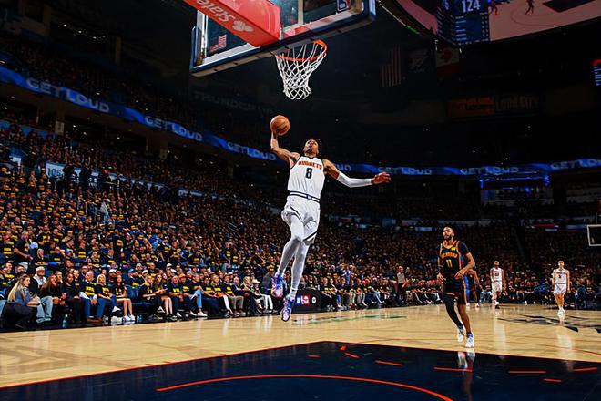 NBA西部半决赛G2：雷霆大破掘金，佩顿-沃特森表现有亮点