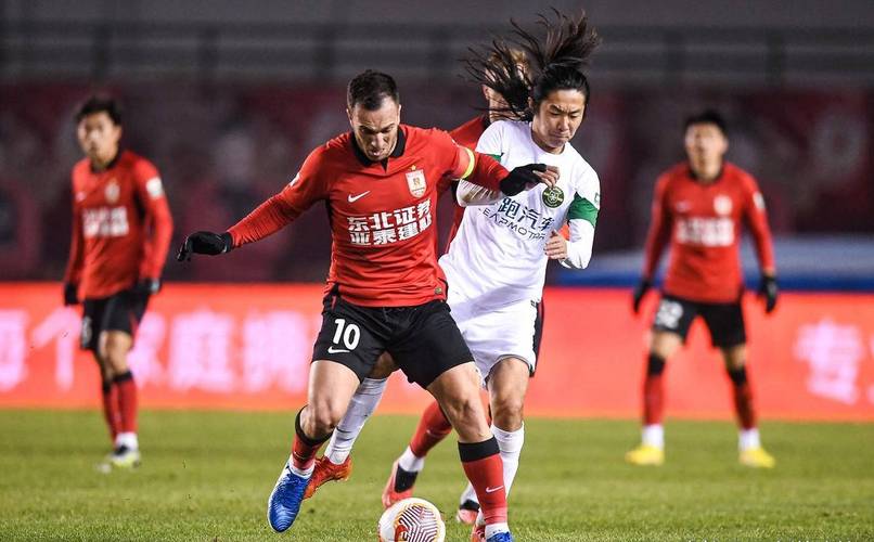 长春亚泰俱乐部公开信：2025赛季遇困难，向球迷媒体致歉