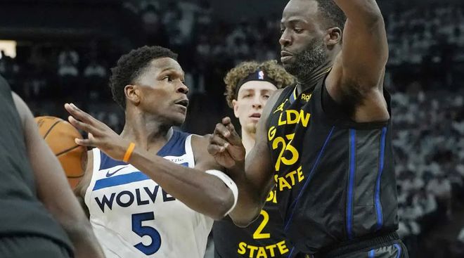 NBA 季后赛东西部半决赛前两轮战罢，冷门频出大局已定