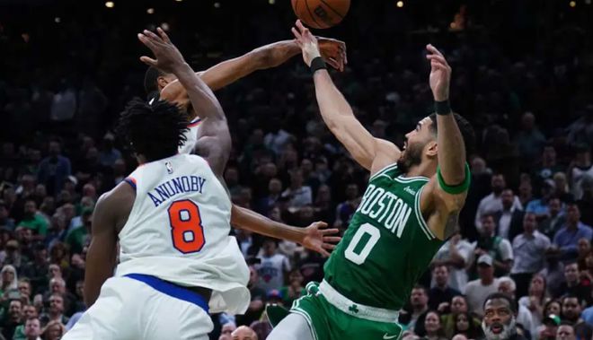 NBA 季后赛东西部半决赛前两轮战罢，冷门频出大局已定