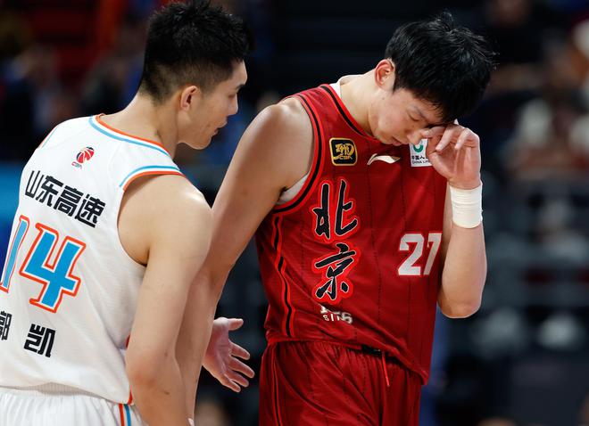 周琦征战NBA岁月引球迷惋惜，回国后成赛场大杀器