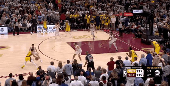 NBA 季后赛东部战况出人意料，哈利伯顿绝杀后收到联盟警告