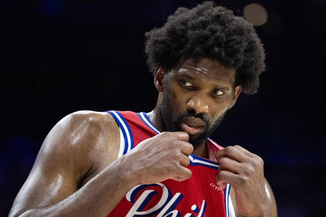 NBA 现役两大 MVP 哈登和恩比德，常规赛与季后赛表现反差大
