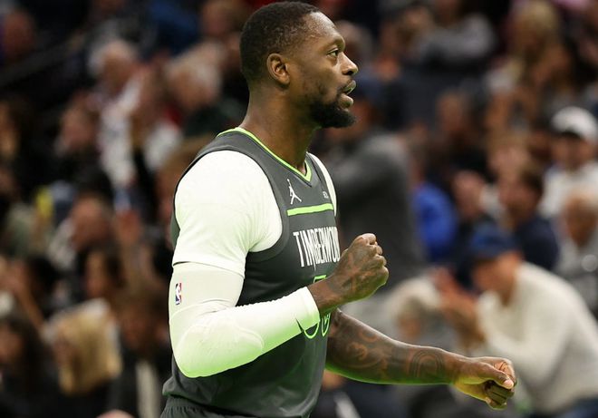 NBA 现役两大 MVP 哈登和恩比德，常规赛与季后赛表现反差大