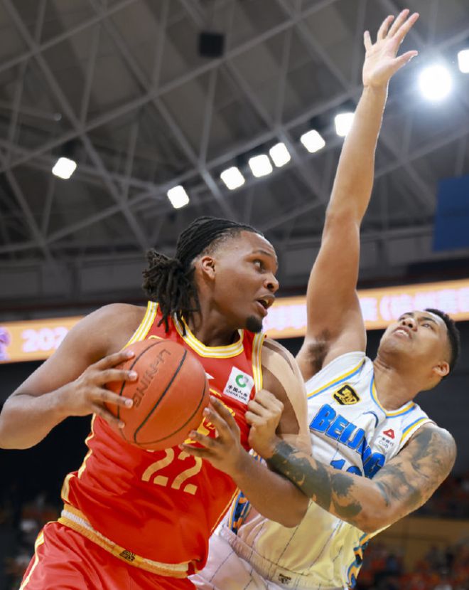 5月9日CBA总决赛G2：广厦男篮103-96胜北京，孙铭徽成关键先生