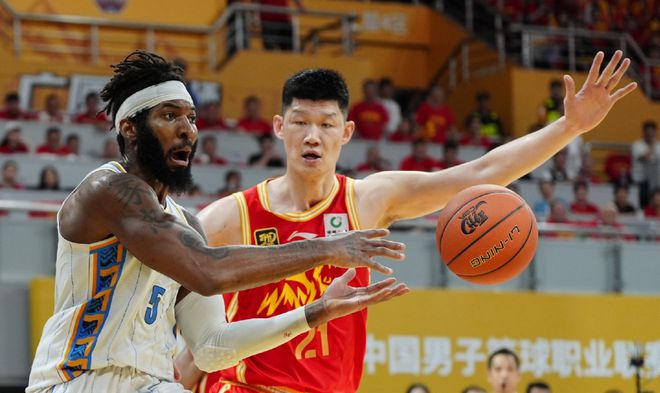 5月9日CBA总决赛G2：广厦男篮103-96胜北京，孙铭徽成关键先生