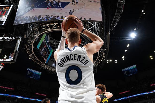 NBA季后赛森林狼胜勇士扳平总比分，唐特-迪温琴佐表现出色